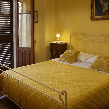 Casa Antico Borgo Cuseni Lägenhet Taormina Exteriör bild