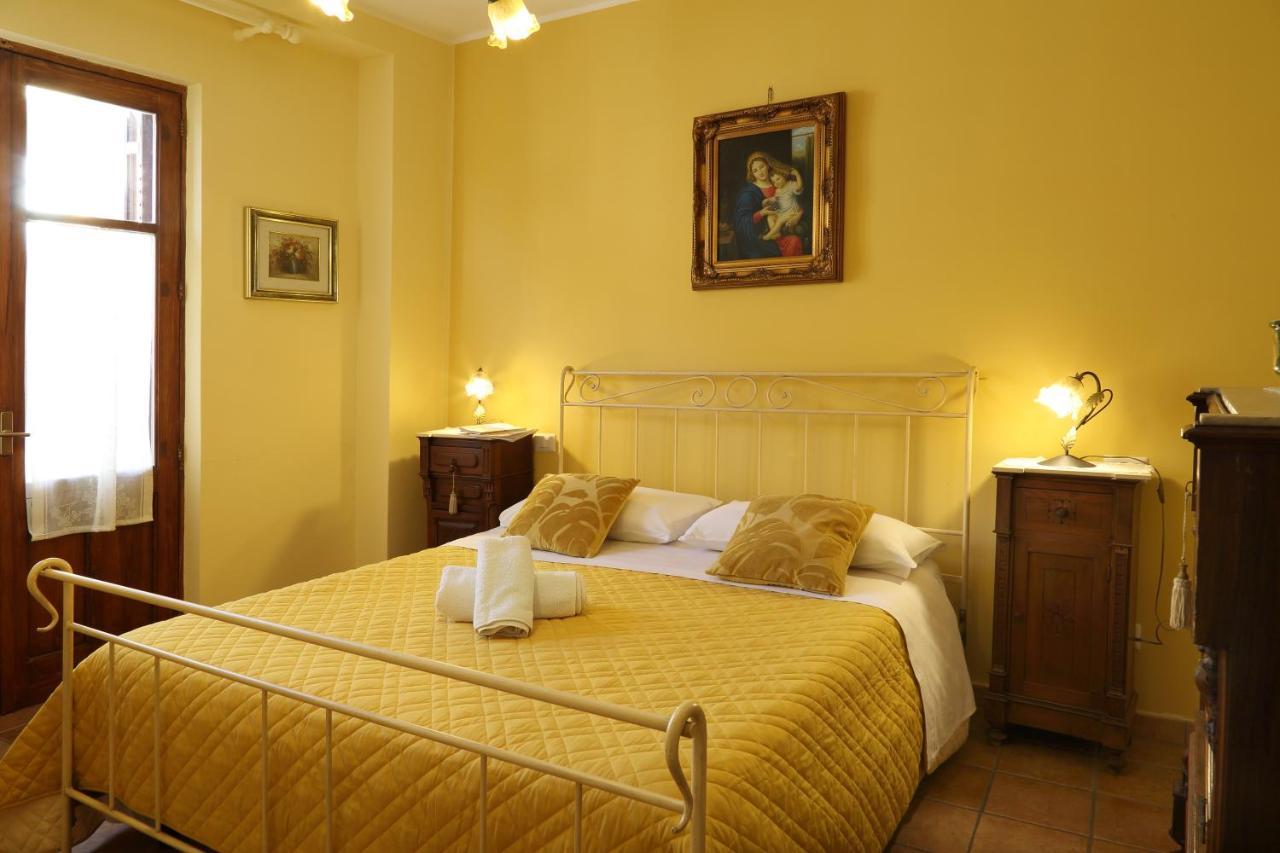 Casa Antico Borgo Cuseni Lägenhet Taormina Exteriör bild