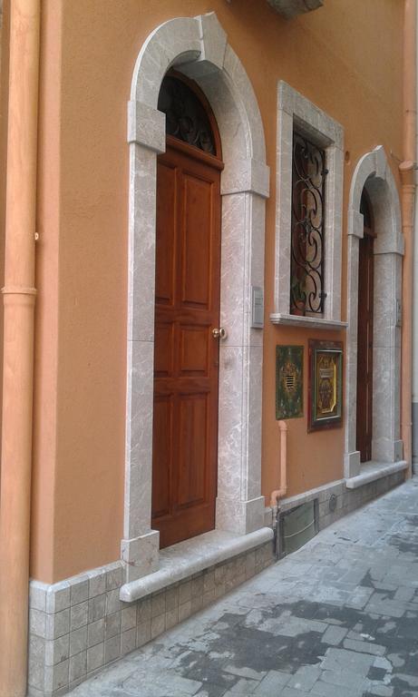 Casa Antico Borgo Cuseni Lägenhet Taormina Rum bild